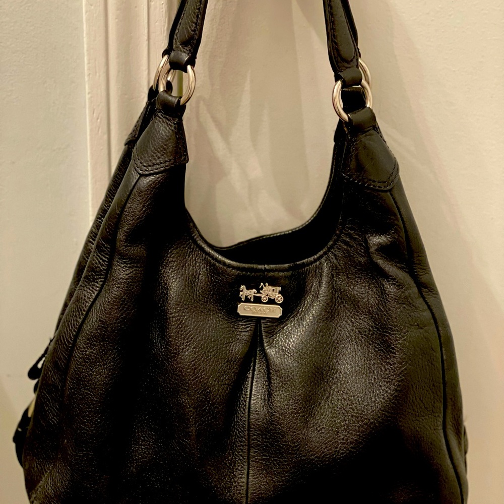 Classic Coach shoulder bag